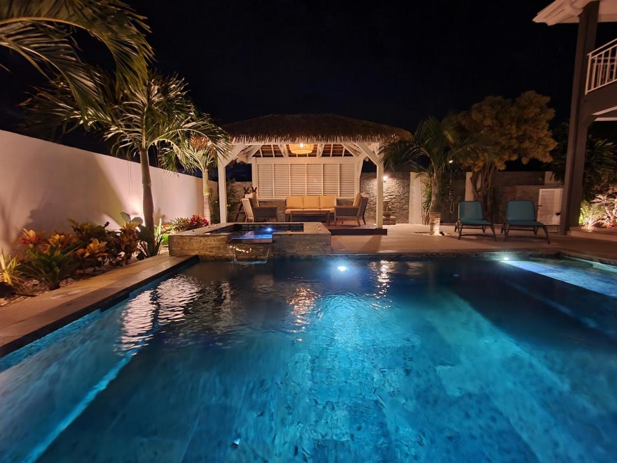 La Villa Rosaya - Piscine & Jacuzzi Сен-Пиер Екстериор снимка